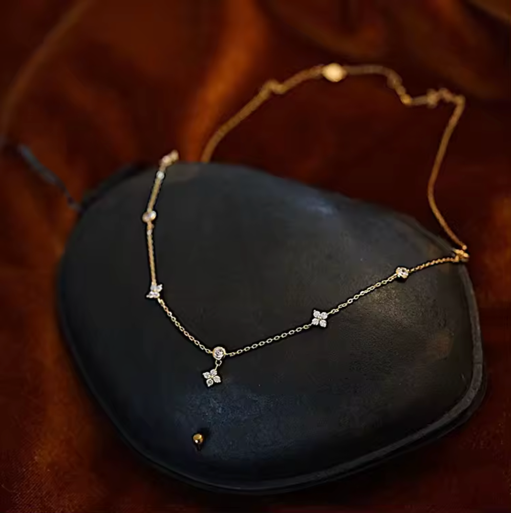 Zircon Four Leaf Clover Pendant Necklace | S925